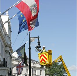 London Mayfair Street Lighting: Click Here To View Larger Image